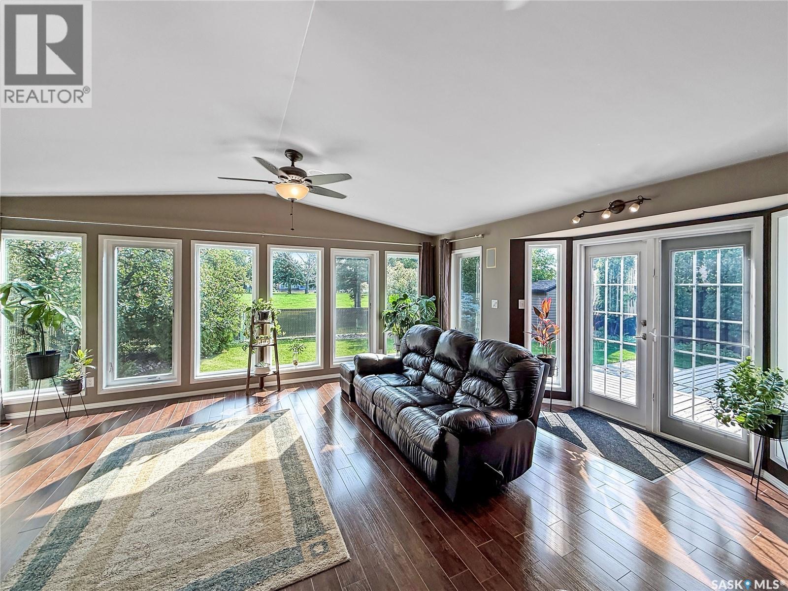 Photo 11 of 3078 6th Avenue W, Prince Albert SK