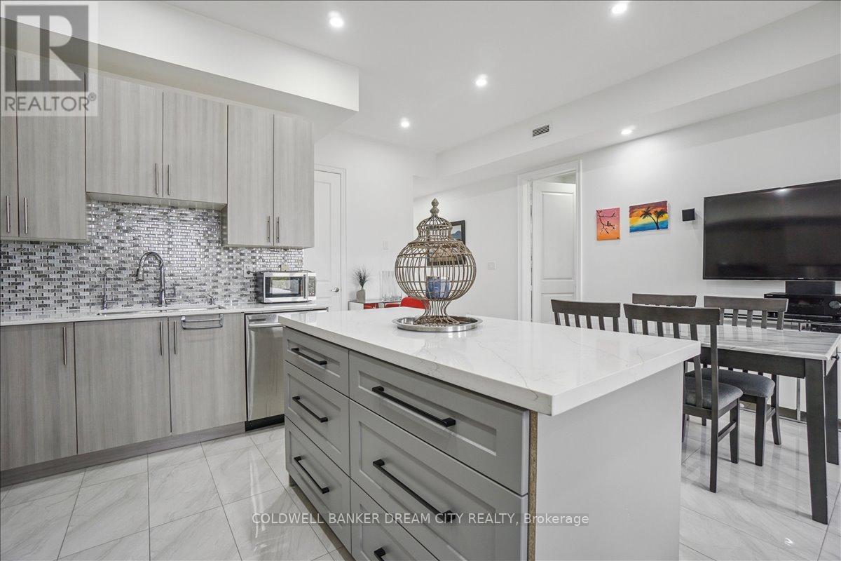 Photo 13 of 111 764 River Road E, Wasaga Beach ON