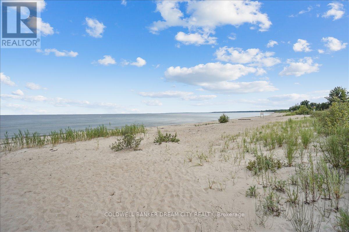 Photo 37 of 111 764 River Road E, Wasaga Beach ON