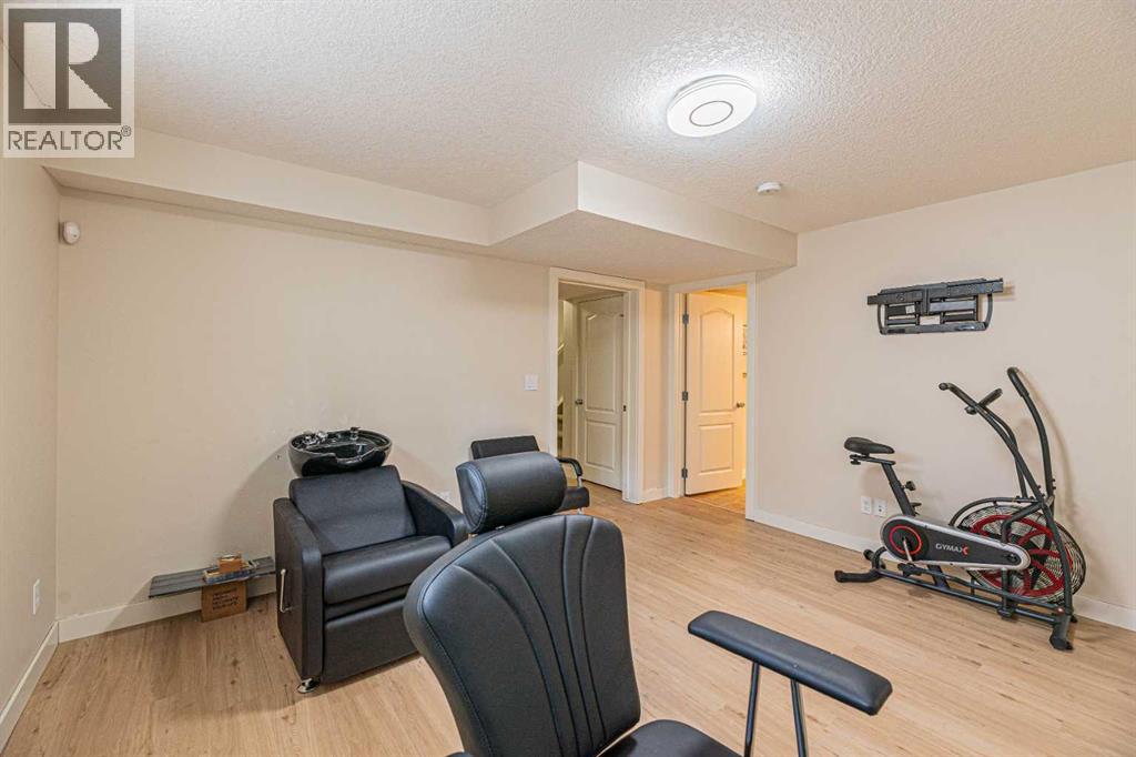 Photo 36 of 603 Panora Way Nw, Calgary AB