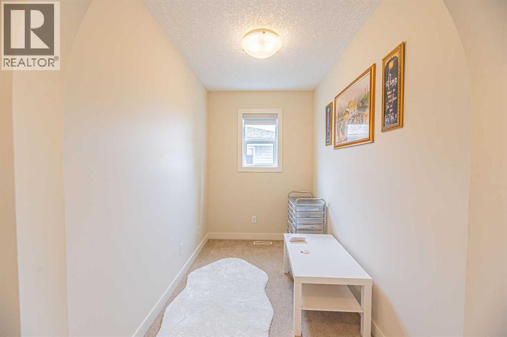 Photo 27 of 603 Panora Way Nw, Calgary AB