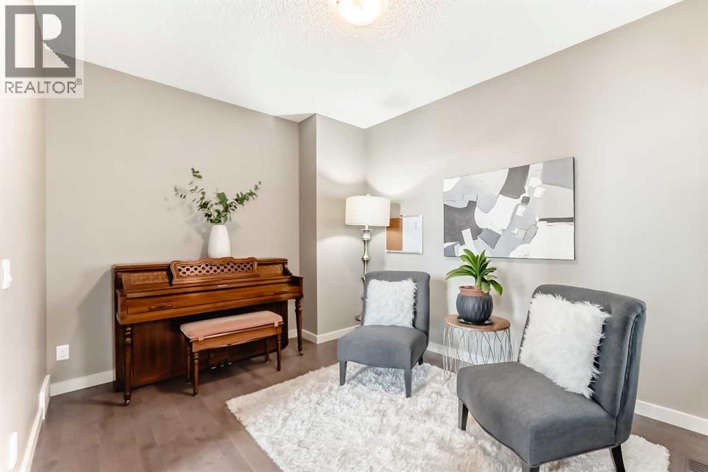 Single Family House for Sale in  Sherwood Road NW Sherwood Calgary 