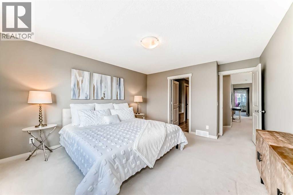 Single Family House for Sale in  Sherwood Road NW Sherwood Calgary 