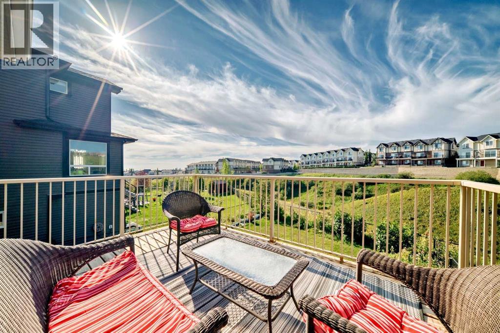 Single Family House for Sale in  Sherwood Road NW Sherwood Calgary 