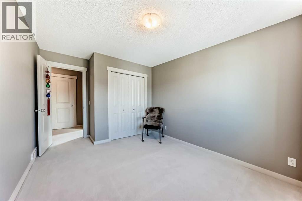 Single Family House for Sale in  Sherwood Road NW Sherwood Calgary 