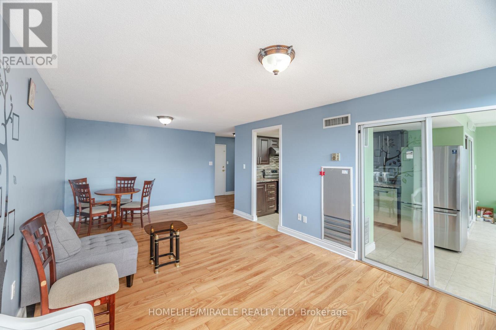 Photo 12 of 509 21 Markbrook Lane, Toronto ON