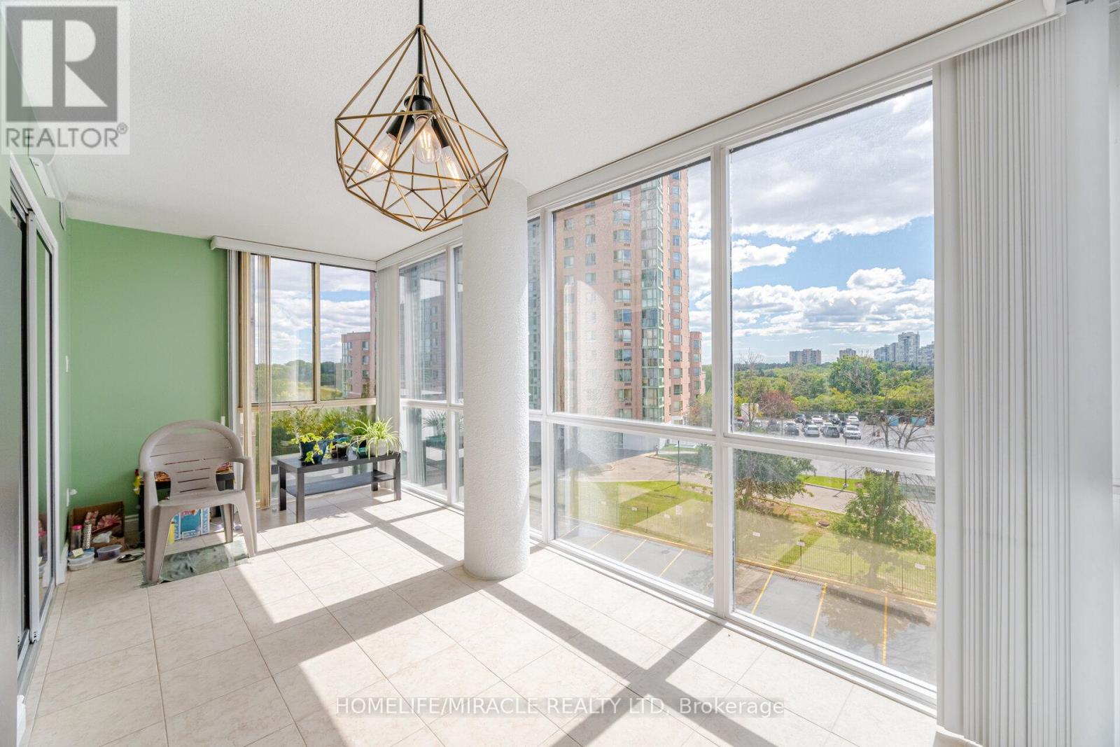 Photo 16 of 509 21 Markbrook Lane, Toronto ON