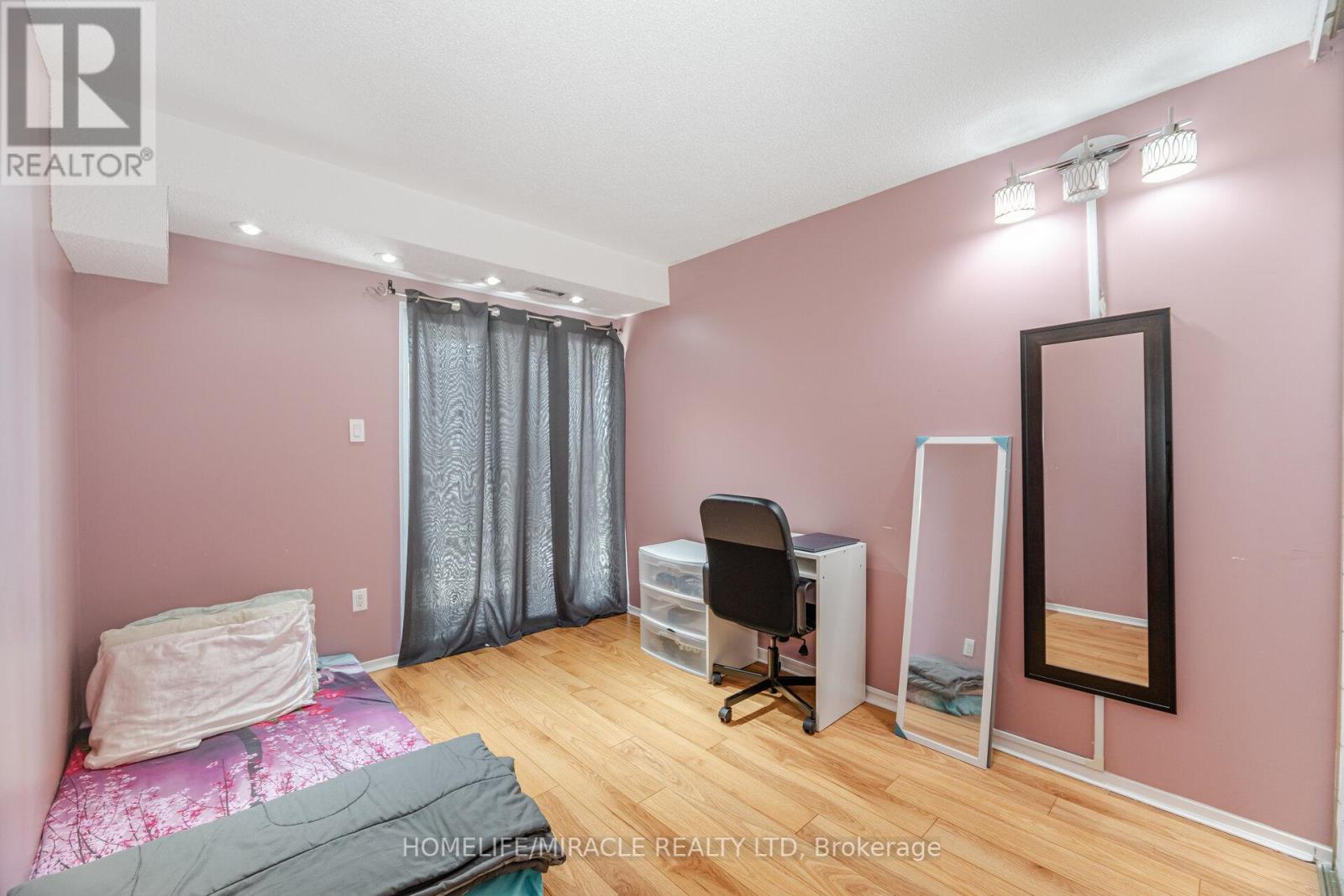 Photo 25 of 509 21 Markbrook Lane, Toronto ON