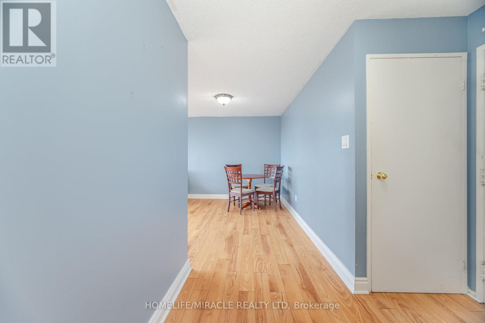 Photo 6 of 509 21 Markbrook Lane, Toronto ON
