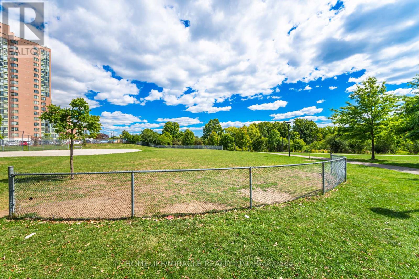 Photo 41 of 509 21 Markbrook Lane, Toronto ON