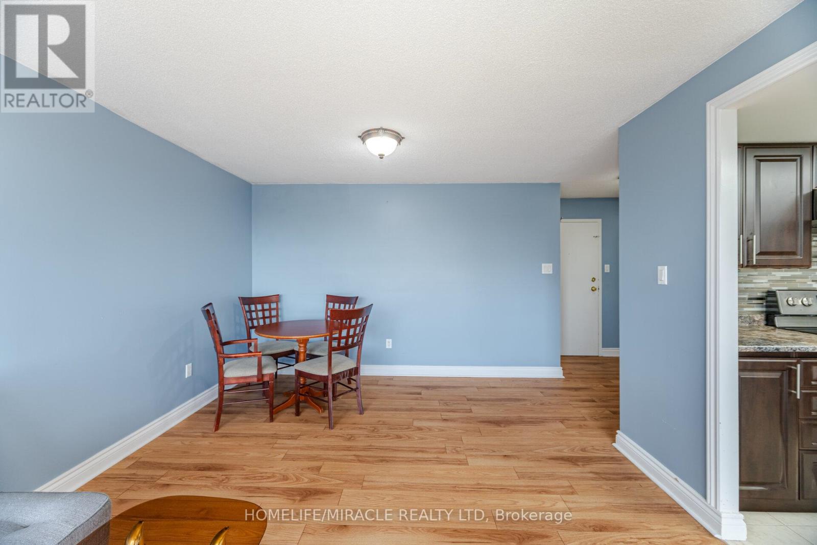 Photo 8 of 509 21 Markbrook Lane, Toronto ON