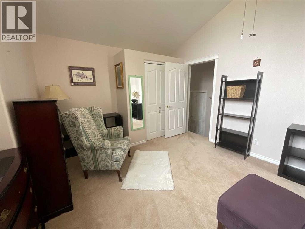 Photo 19 of 115 11 A Street, Beaverlodge AB
