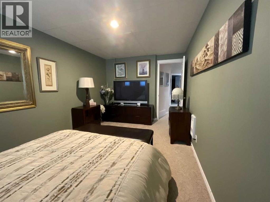 Photo 30 of 115 11 A Street, Beaverlodge AB