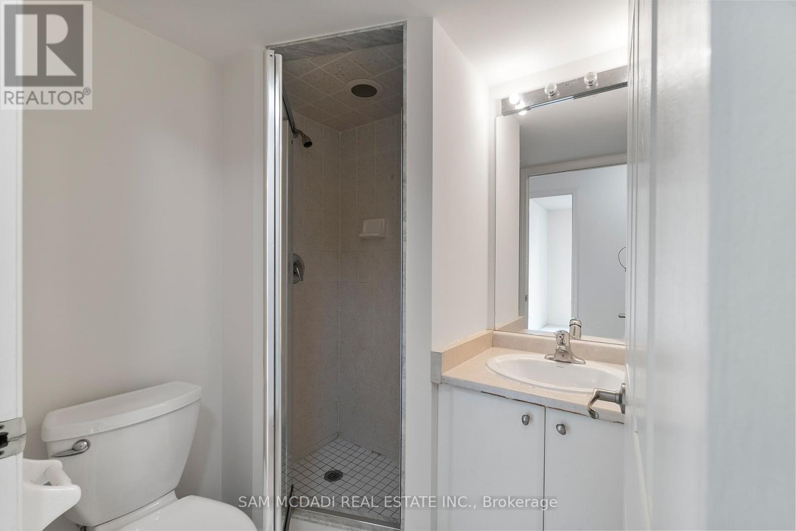 Photo 15 of 802 18 Spring Garden Avenue, Toronto ON
