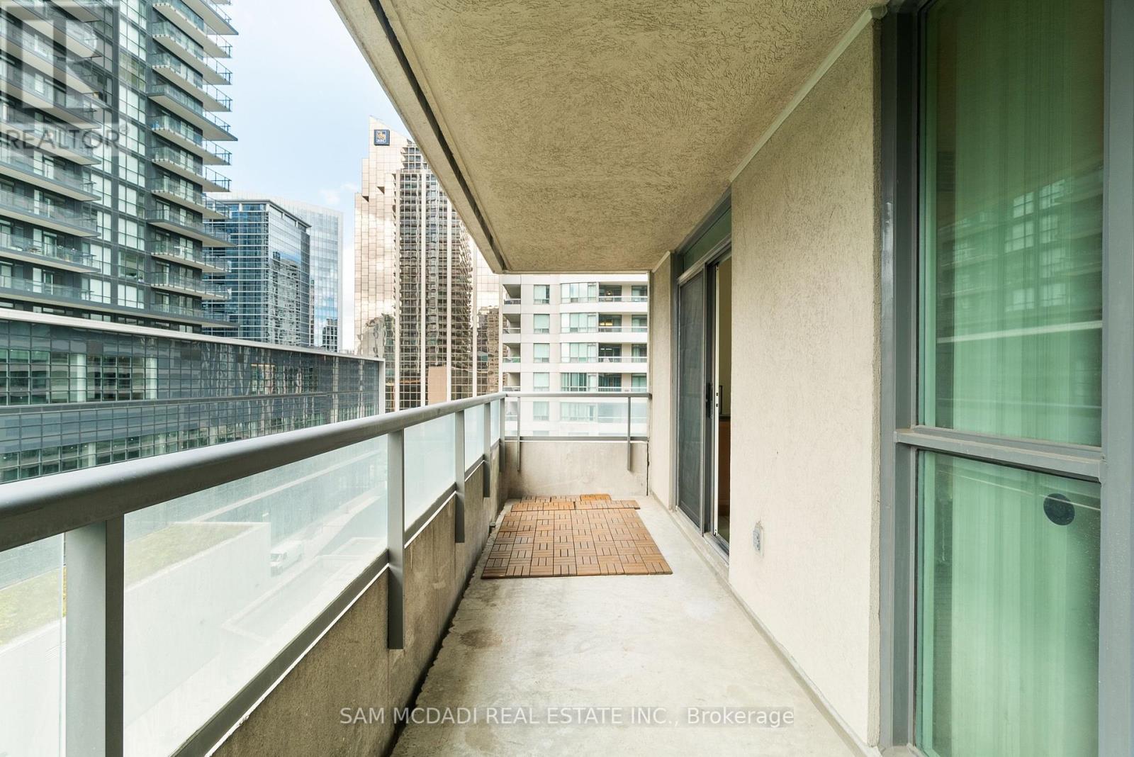 Photo 26 of 802 18 Spring Garden Avenue, Toronto ON