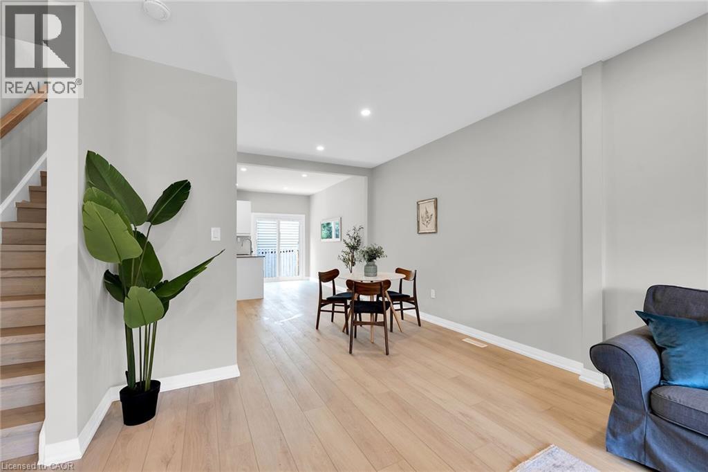 Photo 8 of 517 Hughson Street N, Hamilton ON