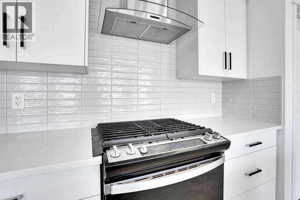 Photo 10 of 38 Magnolia Court Se, Calgary AB