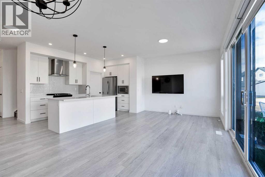 Photo 14 of 38 Magnolia Court Se, Calgary AB