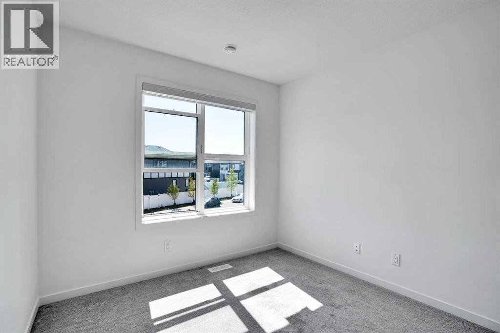 Photo 24 of 38 Magnolia Court Se, Calgary AB