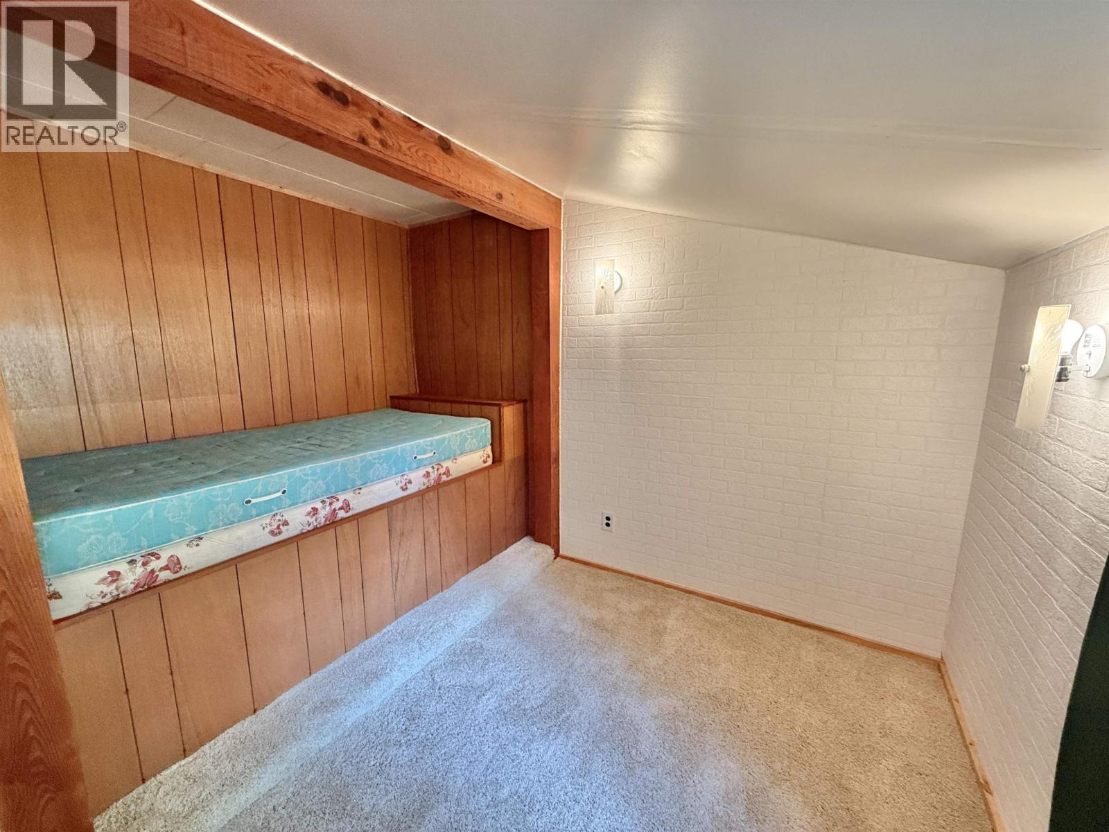 551 EDKINS STREET, Quesnel