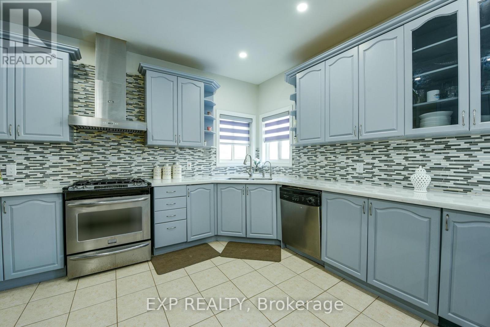 Photo 15 of 50 Northface Crescent, Brampton ON