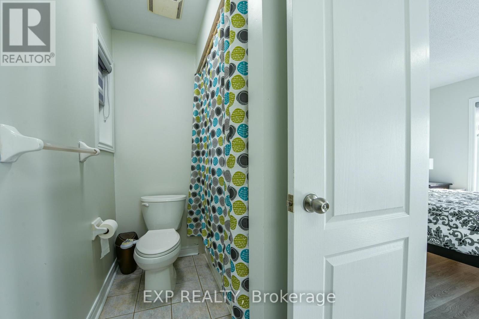 Photo 26 of 50 Northface Crescent, Brampton ON