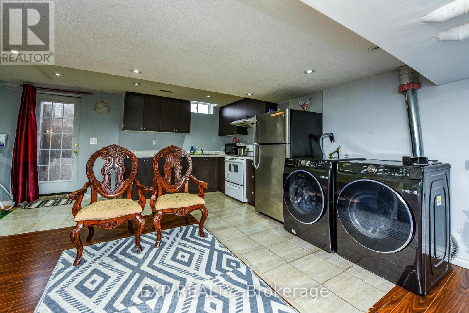 Photo 37 of 50 Northface Crescent, Brampton ON