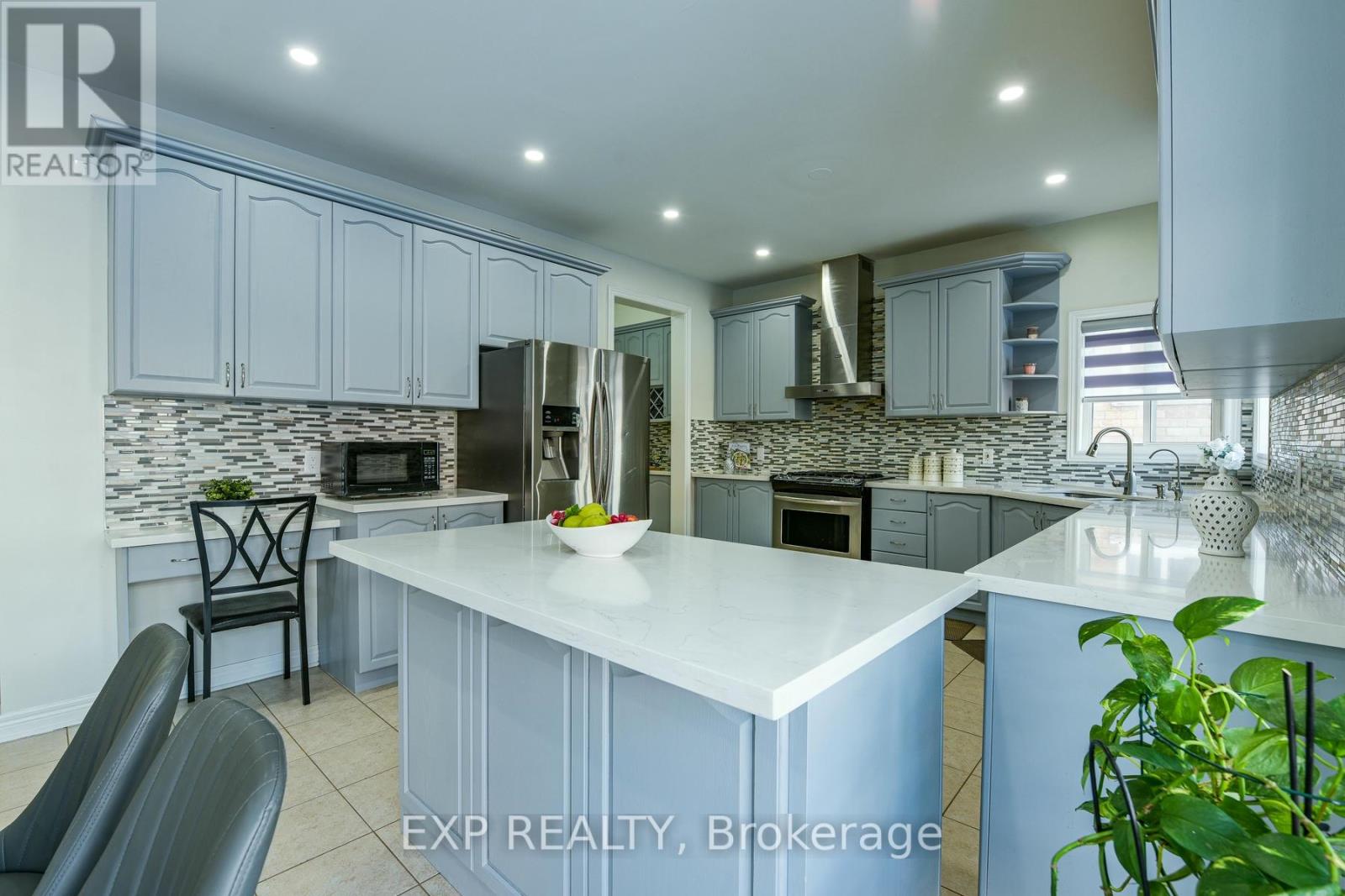 Photo 14 of 50 Northface Crescent, Brampton ON