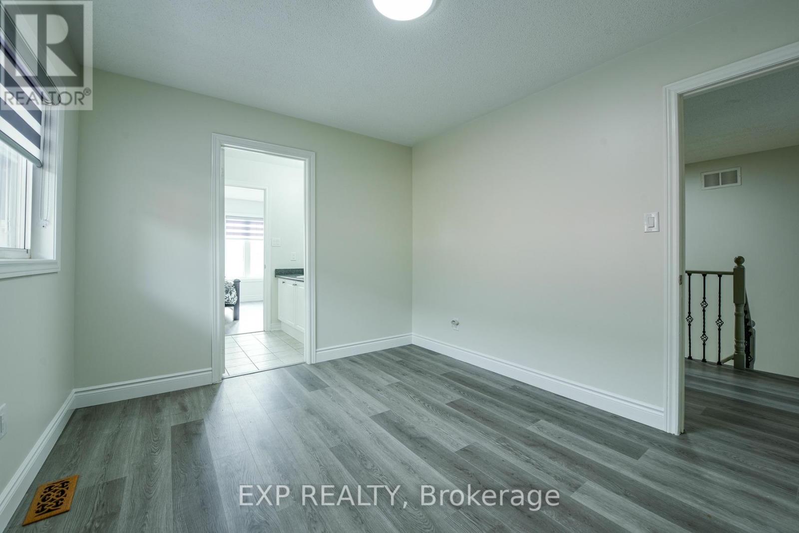 Photo 27 of 50 Northface Crescent, Brampton ON