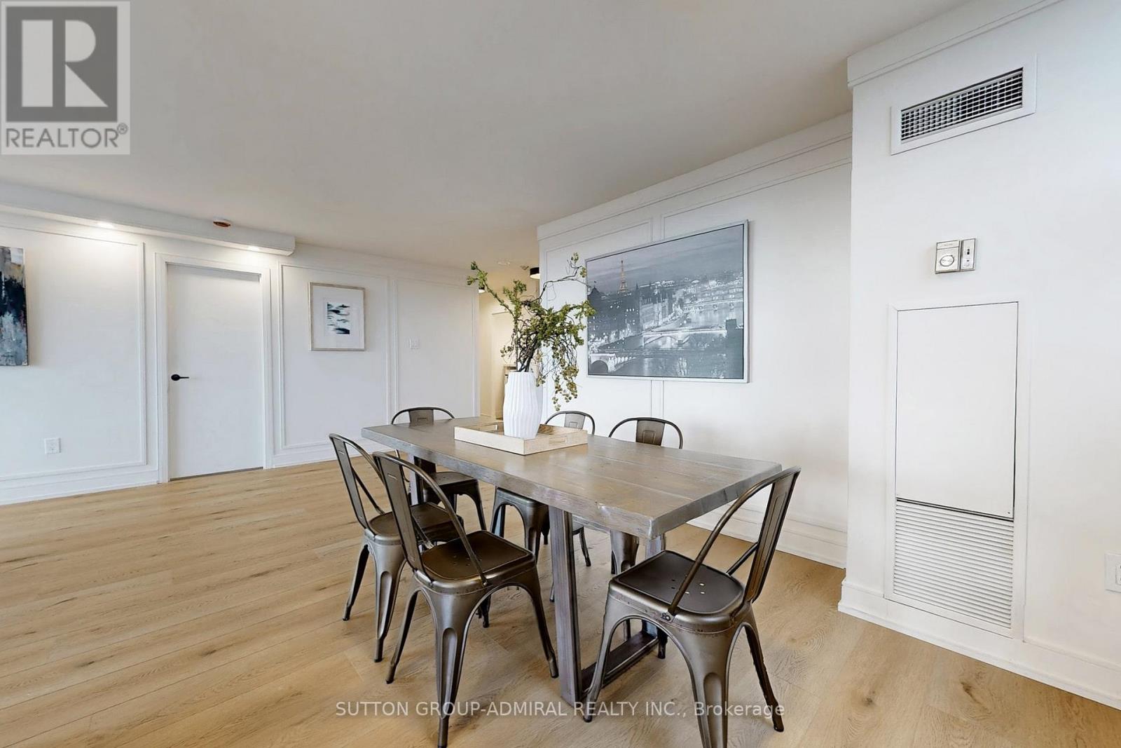 Photo 12 of 901 7601 Bathurst Street, Vaughan ON