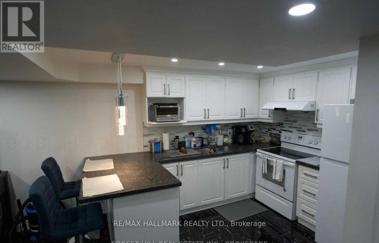 Photo 1 of 90 Black Maple Crescent, Vaughan ON