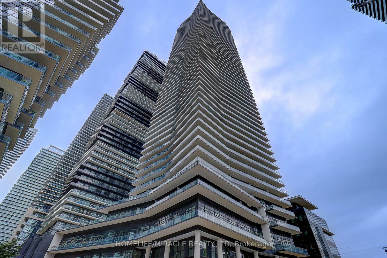 Photo 1 of 3506 38 Annie Craig Drive, Toronto ON