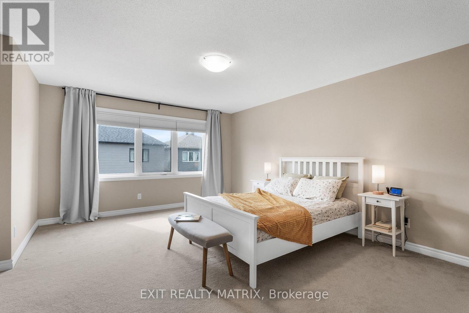 Photo 20 of 682 Decoeur Drive, Ottawa ON