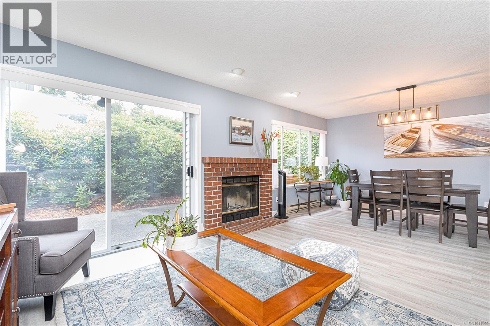 682 Pineridge Dr, Cobble Hill