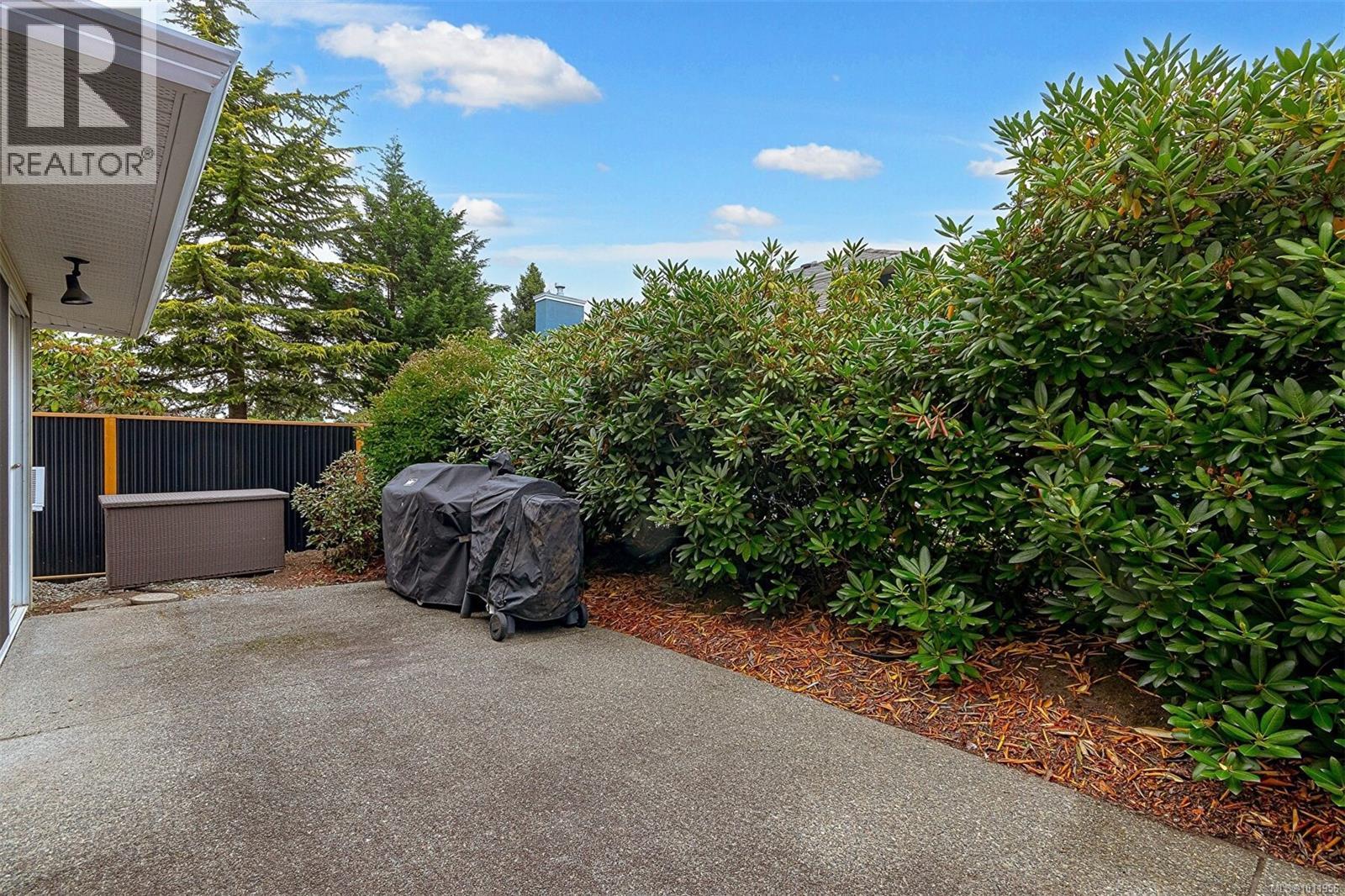 682 Pineridge Dr, Cobble Hill