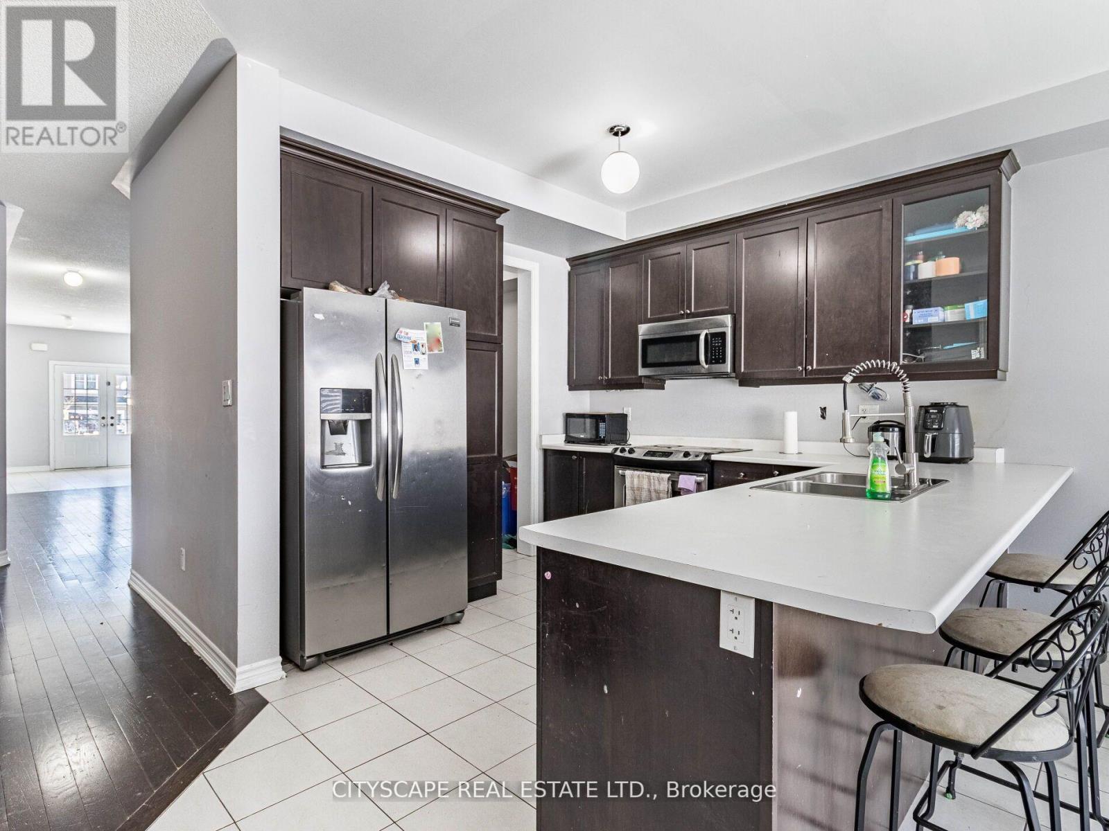 Photo 5 of 222 Irwin Street, Shelburne ON