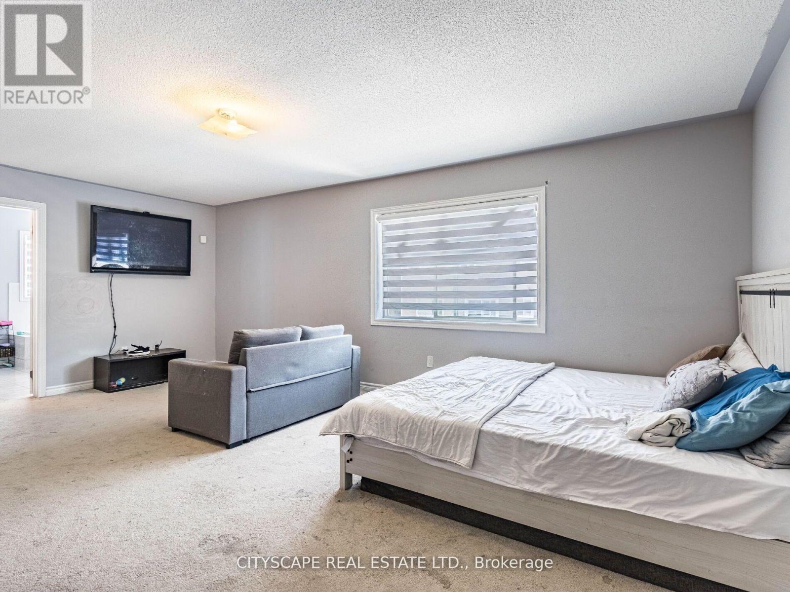Photo 8 of 222 Irwin Street, Shelburne ON