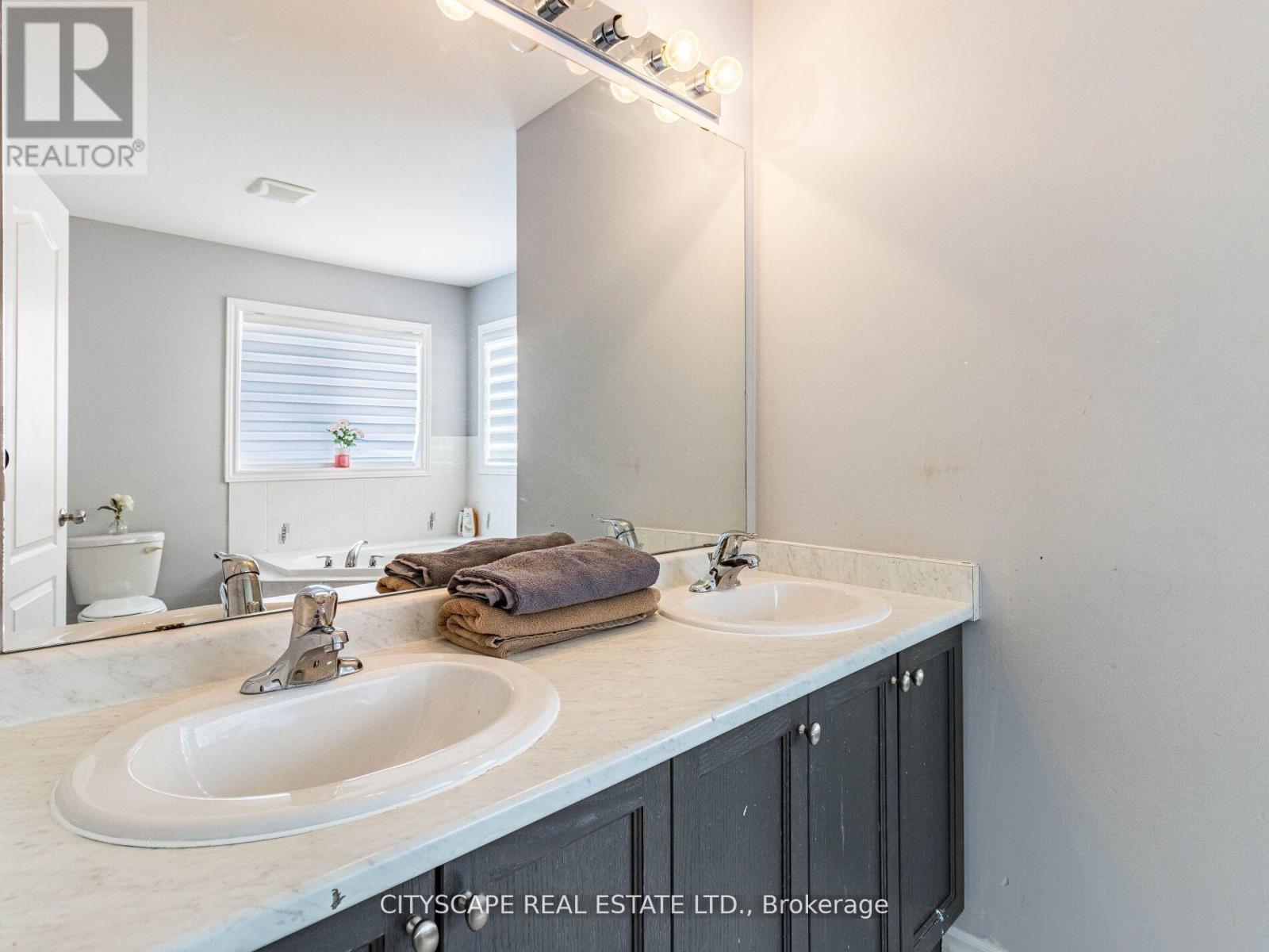 Photo 9 of 222 Irwin Street, Shelburne ON