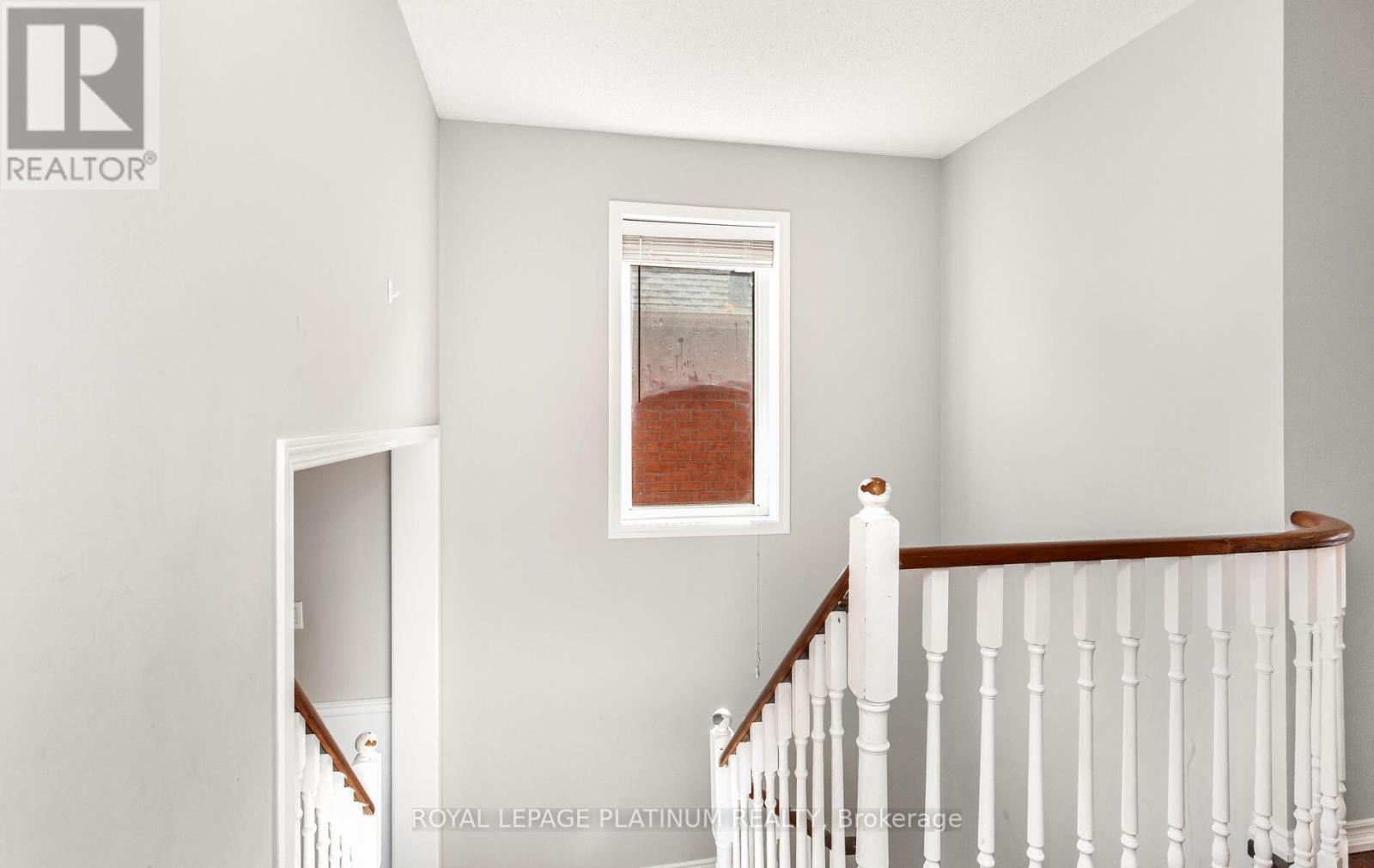 Photo 22 of 51 Ripley Crescent, Brampton ON