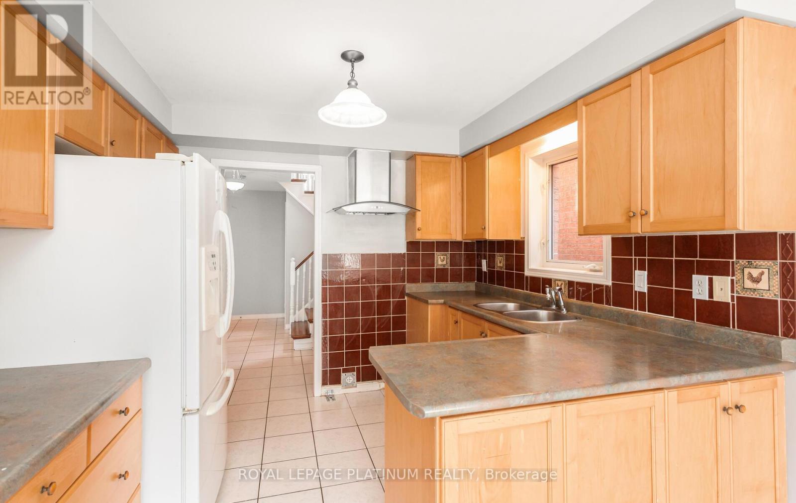 Photo 16 of 51 Ripley Crescent, Brampton ON