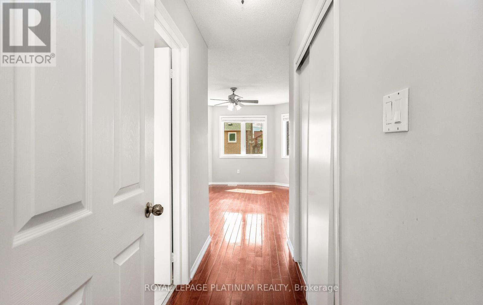 Photo 24 of 51 Ripley Crescent, Brampton ON