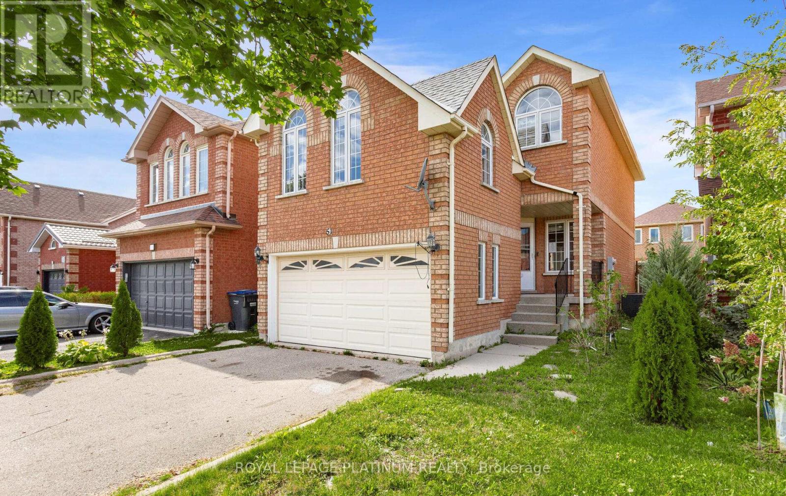 Photo 2 of 51 Ripley Crescent, Brampton ON
