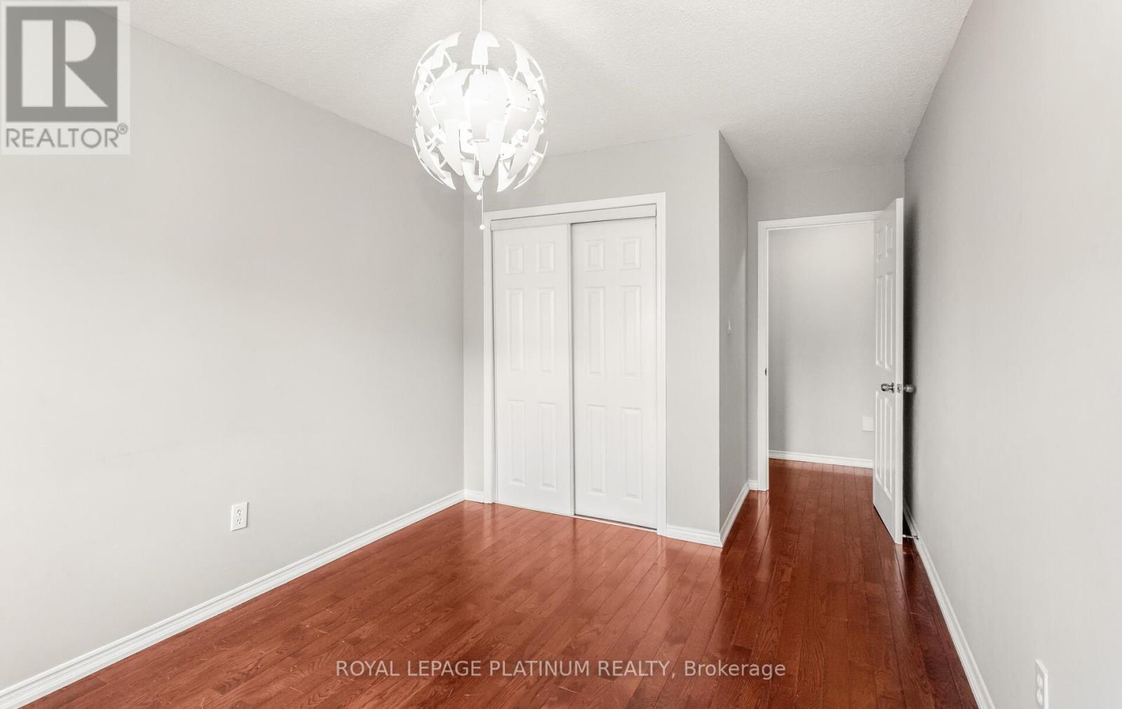 Photo 31 of 51 Ripley Crescent, Brampton ON