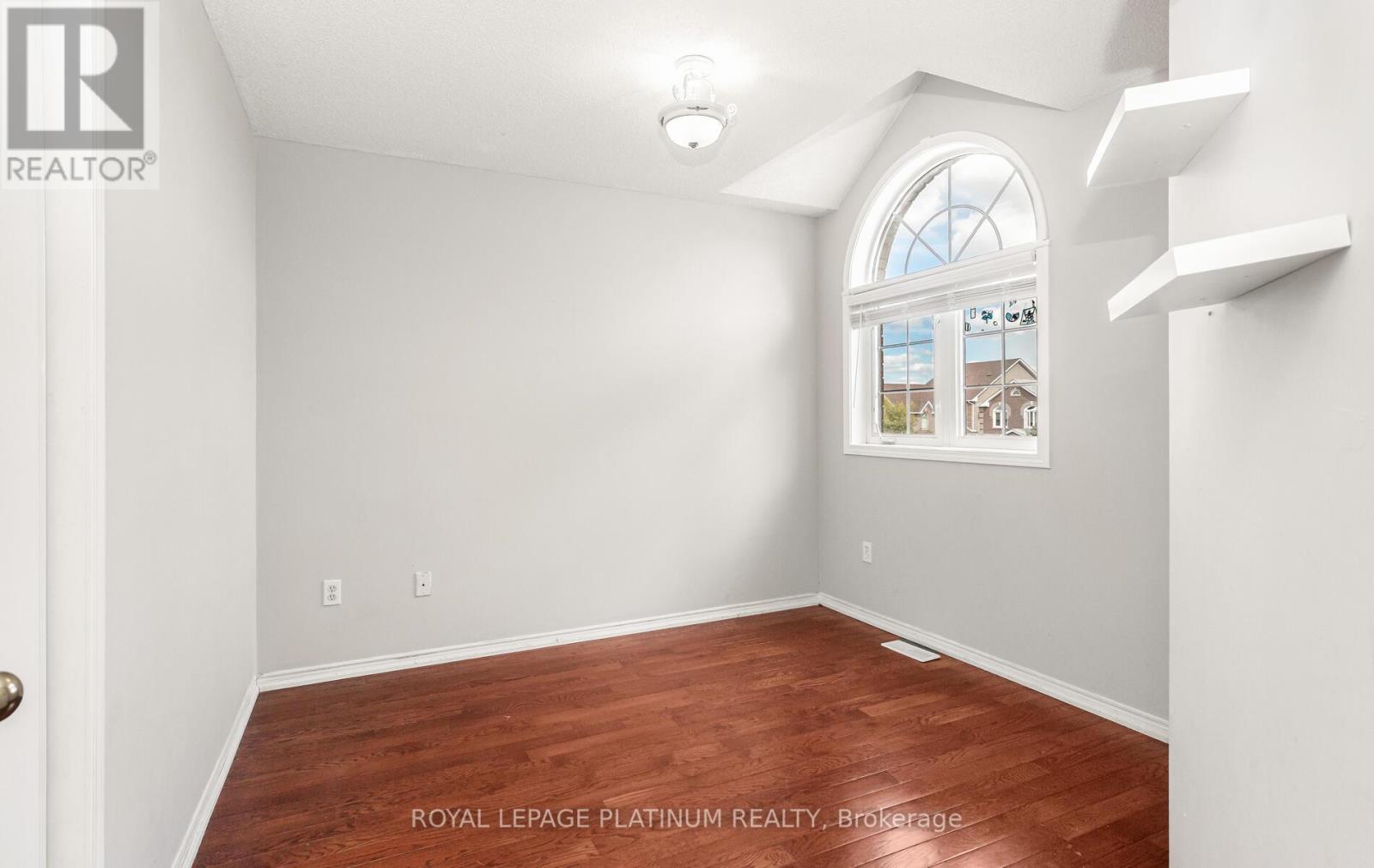 Photo 29 of 51 Ripley Crescent, Brampton ON