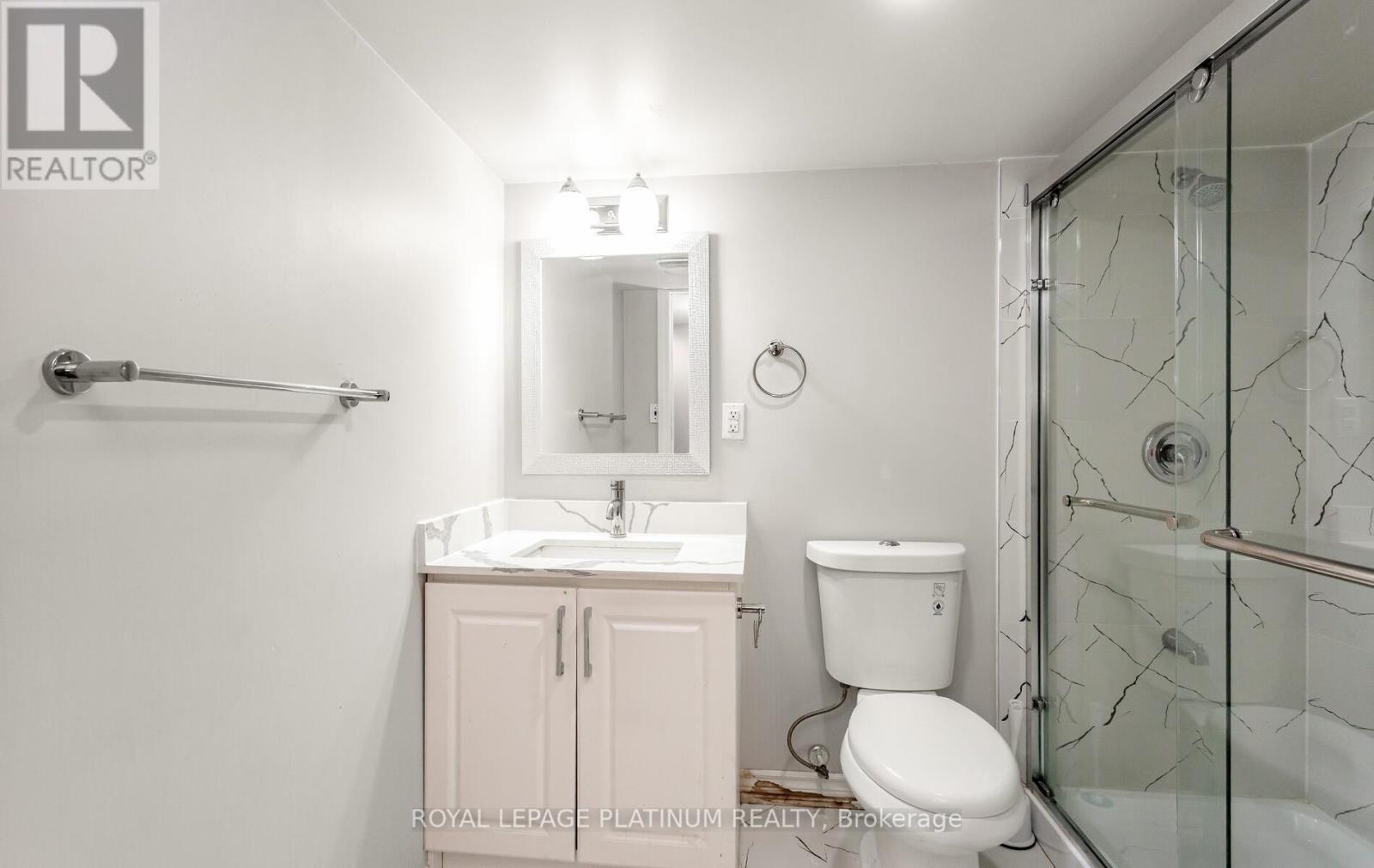 Photo 43 of 51 Ripley Crescent, Brampton ON