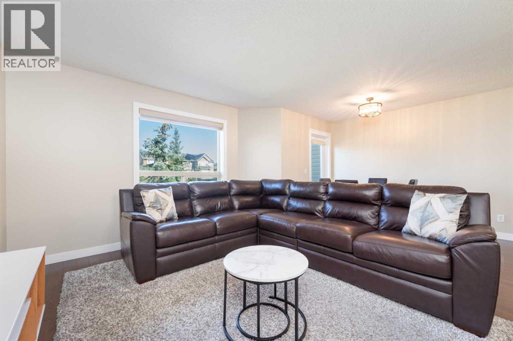 Photo 6 of 220 Bayside Point Sw, Airdrie AB