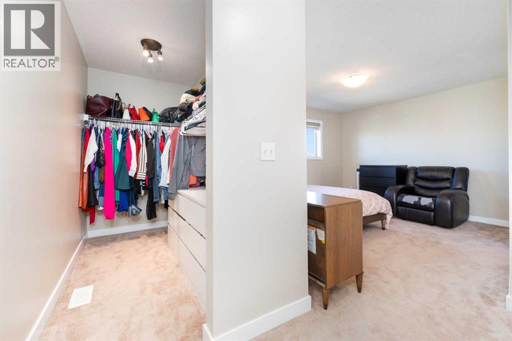 Photo 16 of 220 Bayside Point Sw, Airdrie AB