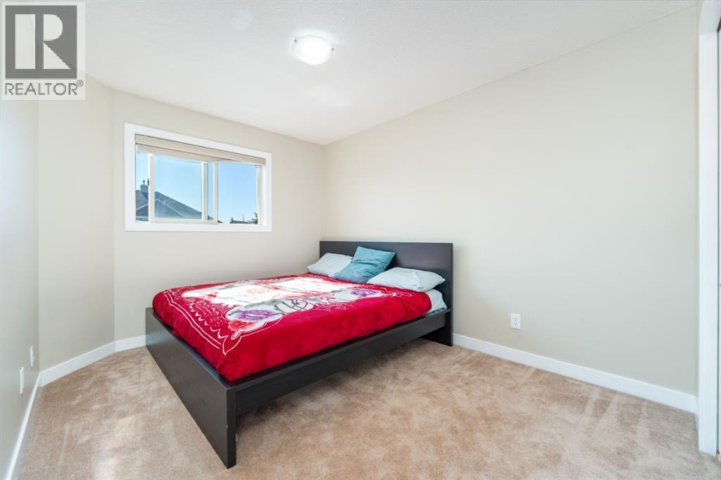 Photo 17 of 220 Bayside Point Sw, Airdrie AB
