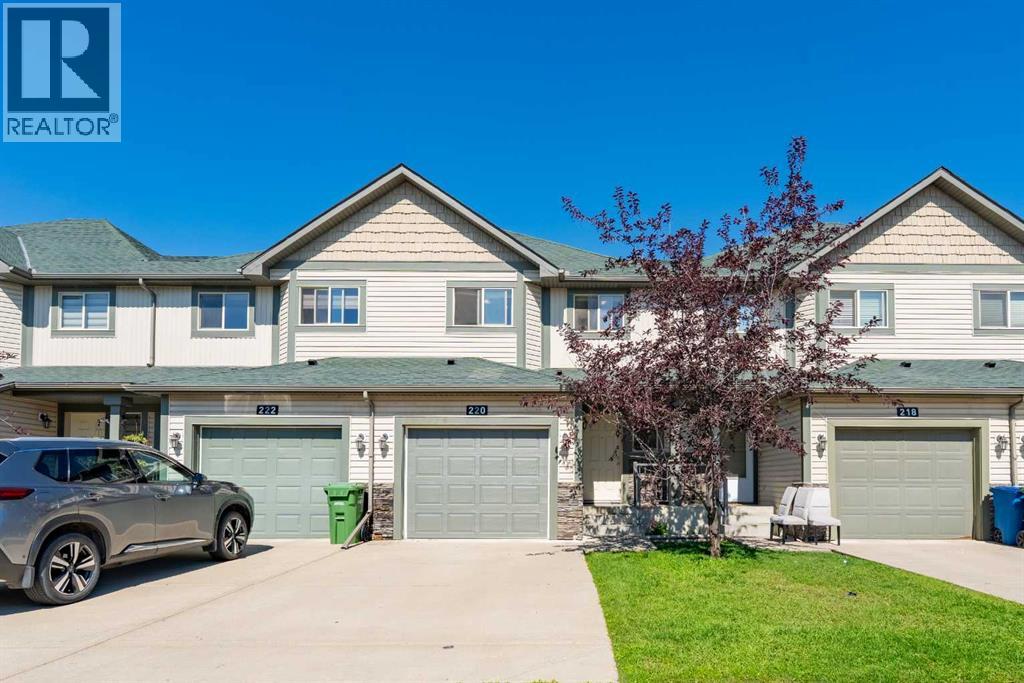 Photo 1 of 220 Bayside Point Sw, Airdrie AB