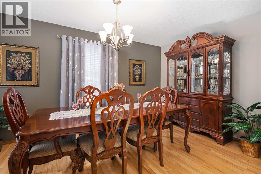 Photo 9 of 195 Cove Crescent, Chestermere AB